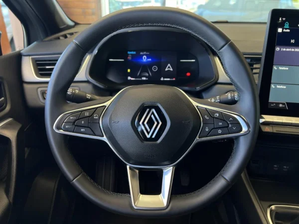 Renault Captur 1.0 TCe Techno Bi-Fuel c/ IVA Dedutivel 9
