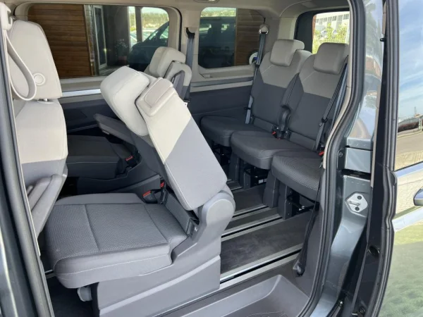 Volkswagen Multivan 1.4 TSI e-Hybrid Life DSG c/ IVA Dedutivel 11