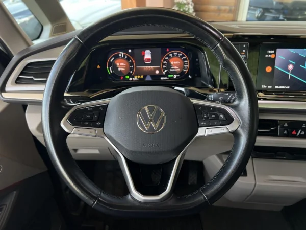 Volkswagen Multivan 1.4 TSI e-Hybrid Life DSG c/ IVA Dedutivel 18
