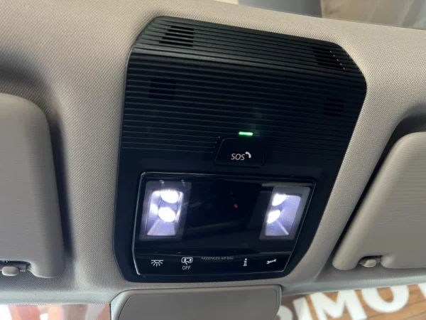 Volkswagen Multivan 1.4 TSI e-Hybrid Life DSG c/ IVA Dedutivel 30