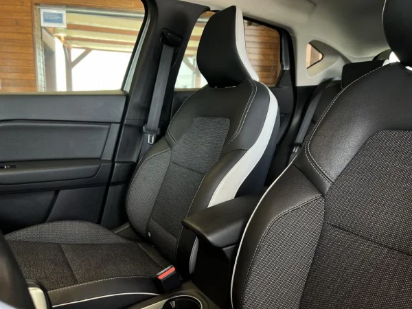 Renault Captur 1.0 TCe Techno Bi-Fuel 25