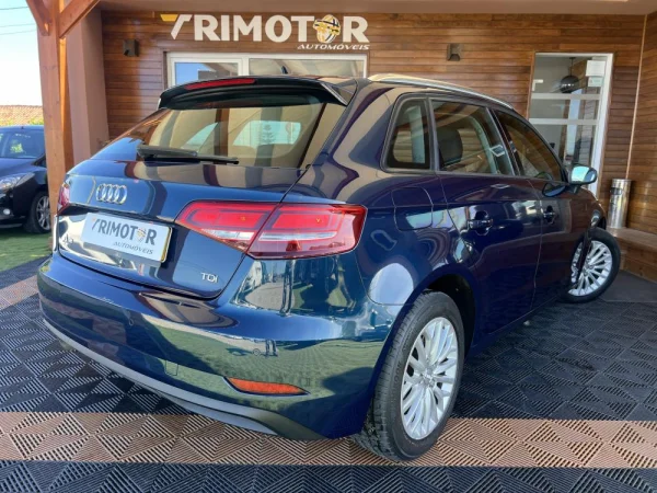 Audi A3 Sportback 1.6 TDI Advance 3