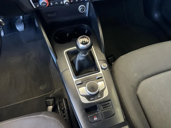 Audi A3 Sportback 1.6 TDI Advance 16