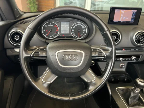 Audi A3 Cabrio 1.6 TDi Design 10
