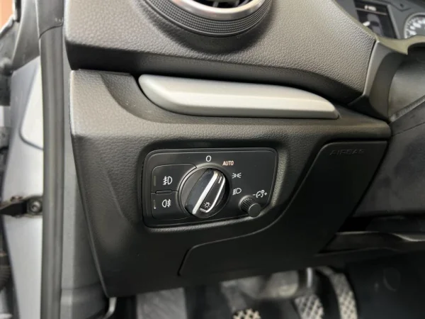 Audi A3 Cabrio 1.6 TDi Design 12