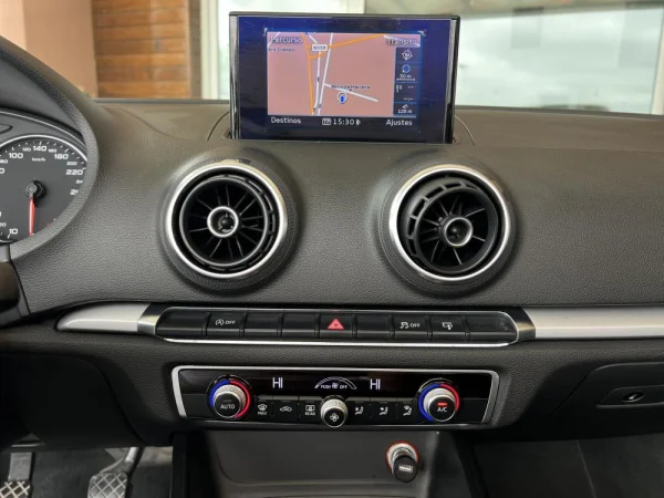 Audi A3 Cabrio 1.6 TDi Design 18
