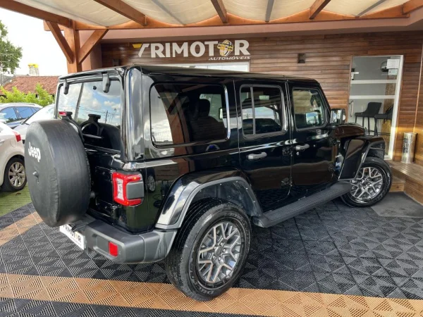 Jeep Wrangler Unlimited 2.0 TG 4xe Sahara c/ IVA Dedutivel 3