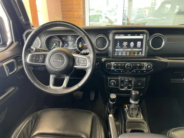 Jeep Wrangler Unlimited 2.0 TG 4xe Sahara c/ IVA Dedutivel 9