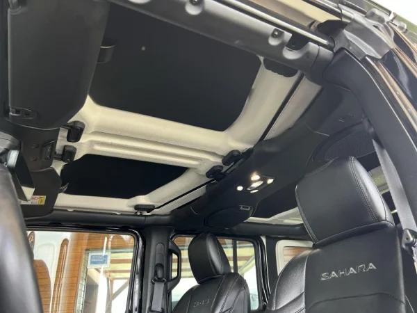 Jeep Wrangler Unlimited 2.0 TG 4xe Sahara c/ IVA Dedutivel 17
