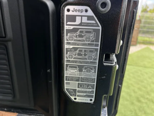 Jeep Wrangler Unlimited 2.0 TG 4xe Sahara c/ IVA Dedutivel 18
