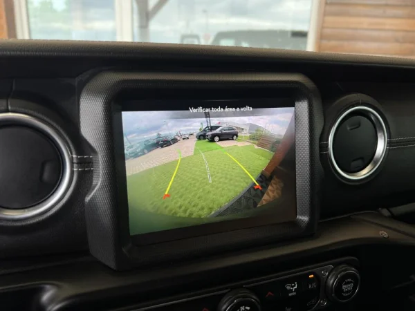 Jeep Wrangler Unlimited 2.0 TG 4xe Sahara c/ IVA Dedutivel 26