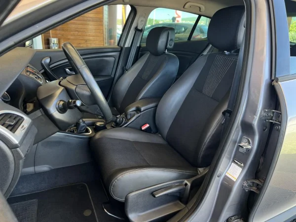 Renault Mégane 1.5 dCi Dynamique S 6