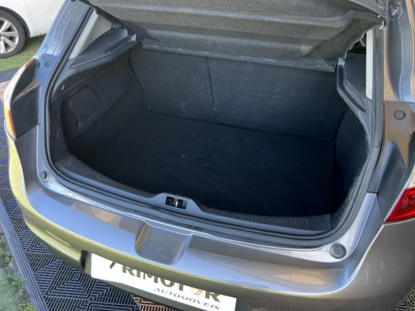 Renault Mégane 1.5 dCi Dynamique S 10