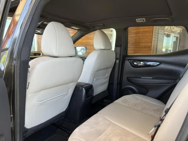 Nissan Qashqai 1.5 dCi Tekna 7