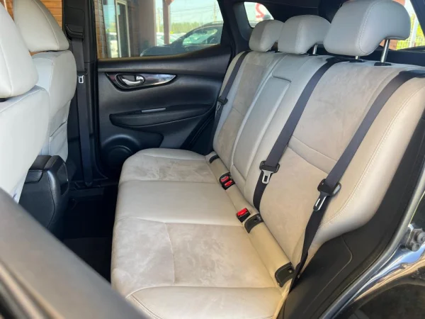Nissan Qashqai 1.5 dCi Tekna 8