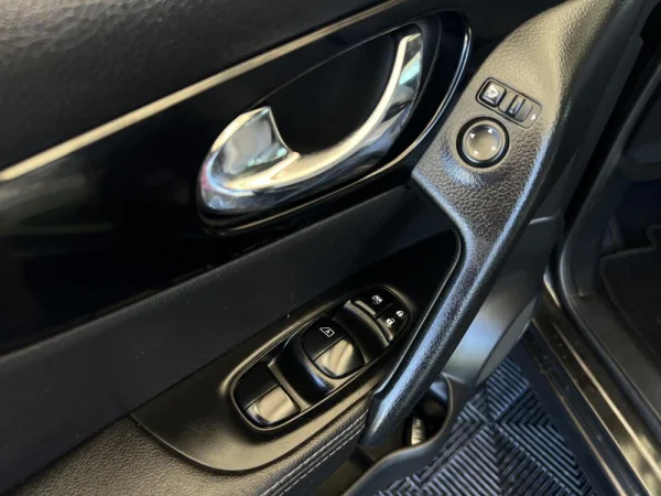 Nissan Qashqai 1.5 dCi Tekna 14