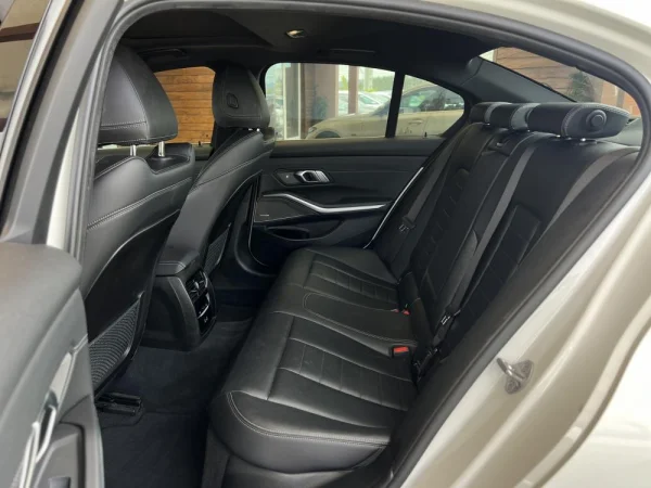 BMW 330 Pack M C/ Iva Dedutivel 13