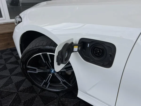 BMW 330 Pack M C/ Iva Dedutivel 31