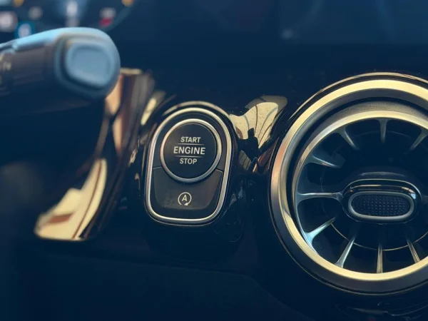 Mercedes-Benz GLA 180 d AMG Line 21
