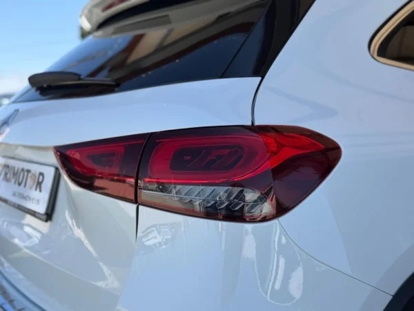 Mercedes-Benz GLA 180 d AMG Line 27