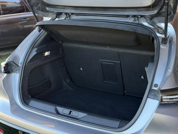 Peugeot 308 1.2 PureTech Allure Pack 10