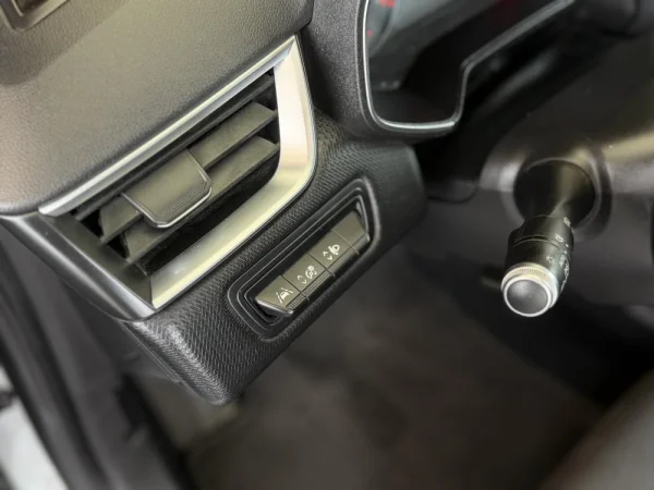 Renault Clio 1.0 TCe Limited Bi-Fuel 14