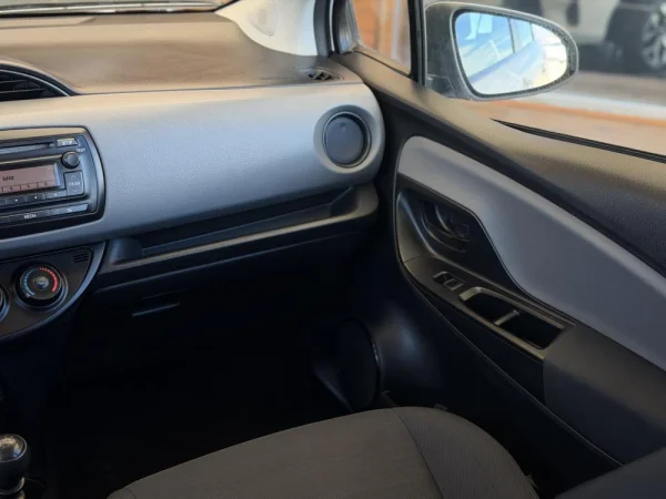 Toyota Yaris 1.4 D-4D ACtive+AC 14