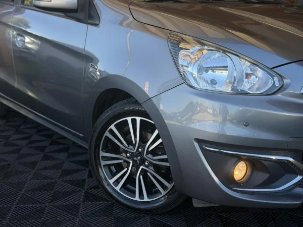 Mitsubishi Space Star 1.2 Intense 6