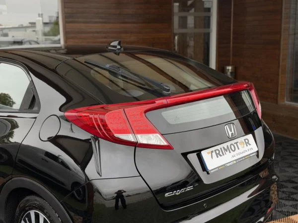 Honda Civic 1.6 i-DTEC Sport 6