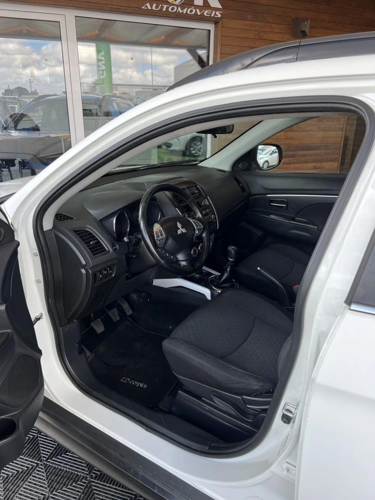 Mitsubishi ASX 1.8 DI-D Intense 5