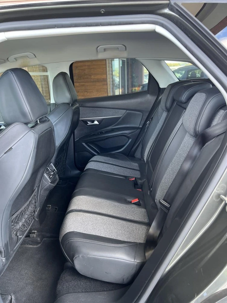 Peugeot 3008 1.5 BlueHDi Allure EAT8 9