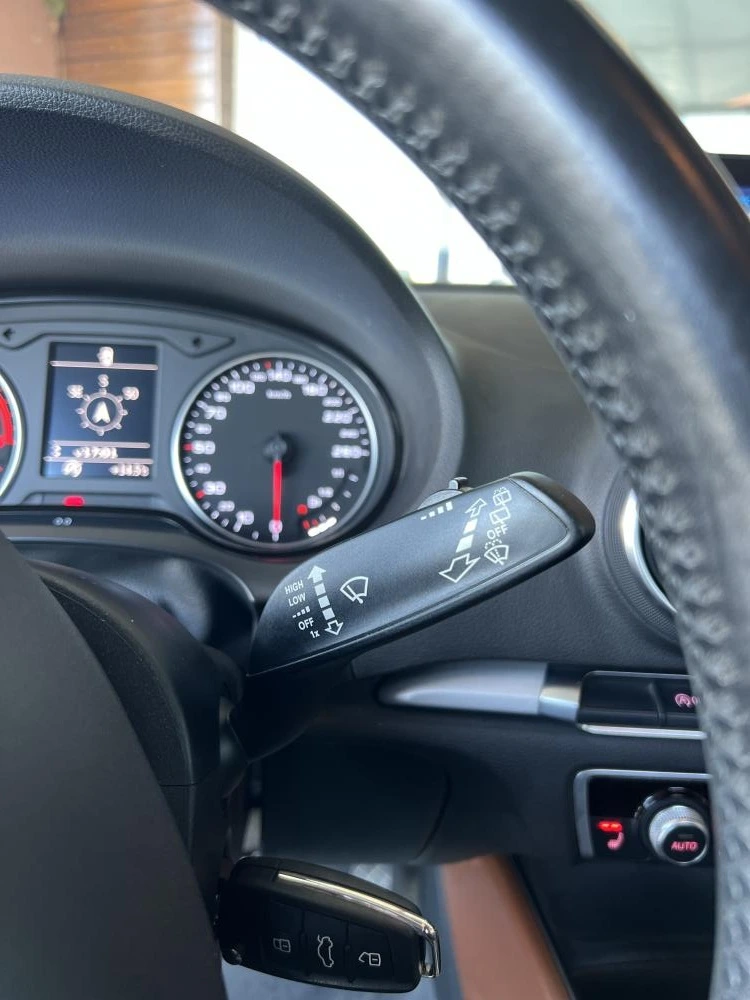 Audi A3 1.6 TDI S-line 17