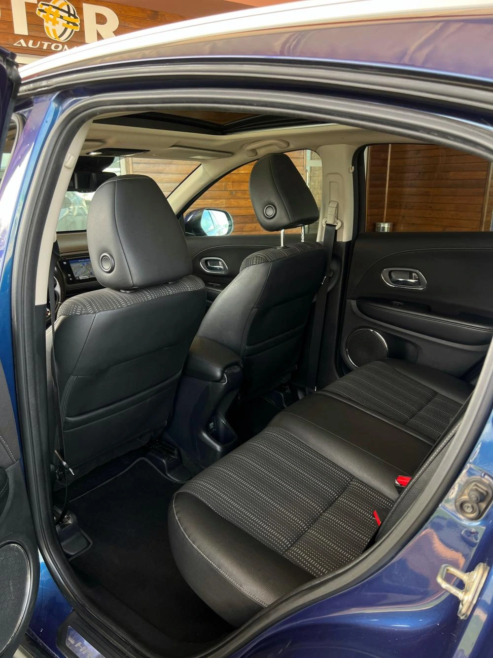Honda HR-V 1.6 i-DTEC Elegance 11