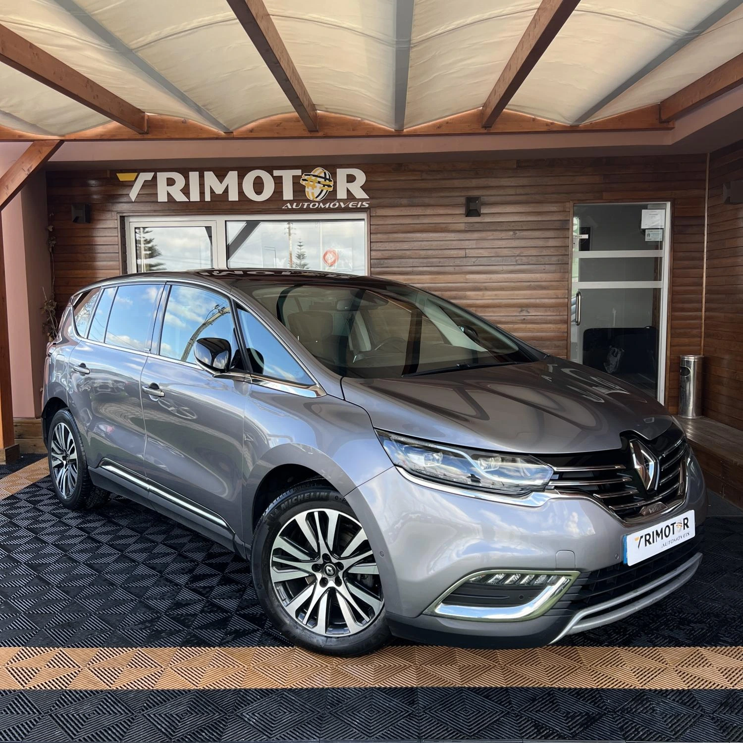 Renault Espace 1.6 dCi Initiale Paris EDC 1