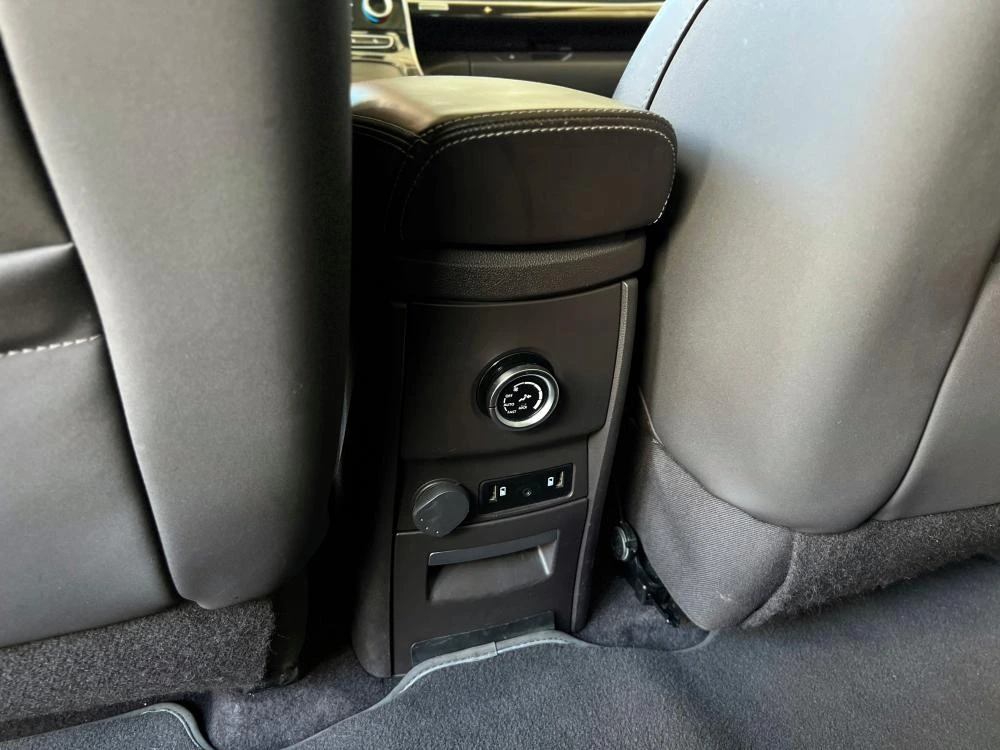 Renault Espace 1.6 dCi Initiale Paris EDC 13