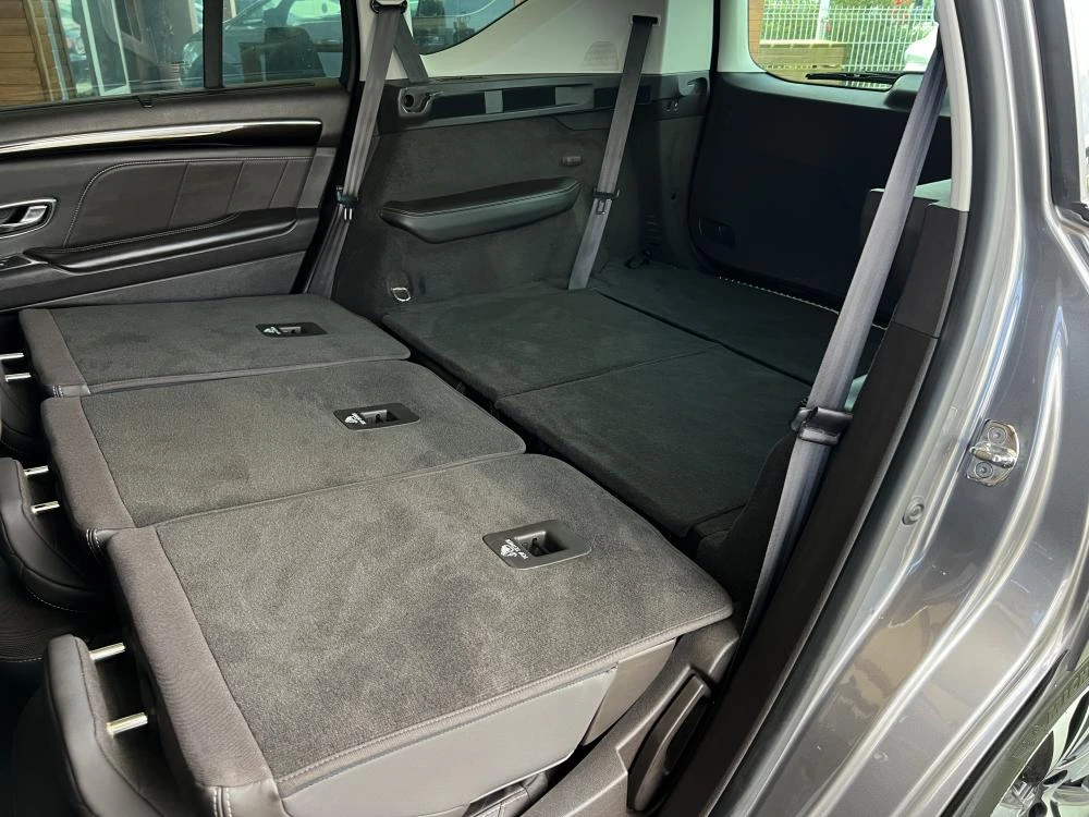 Renault Espace 1.6 dCi Initiale Paris EDC 15