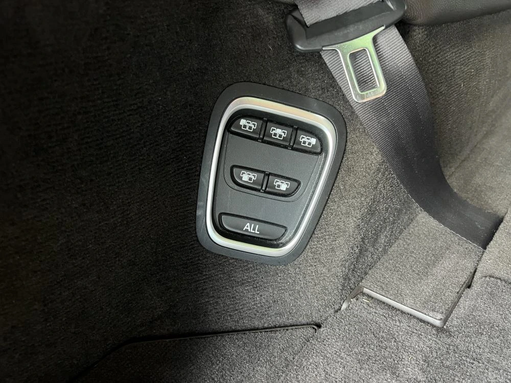 Renault Espace 1.6 dCi Initiale Paris EDC 16