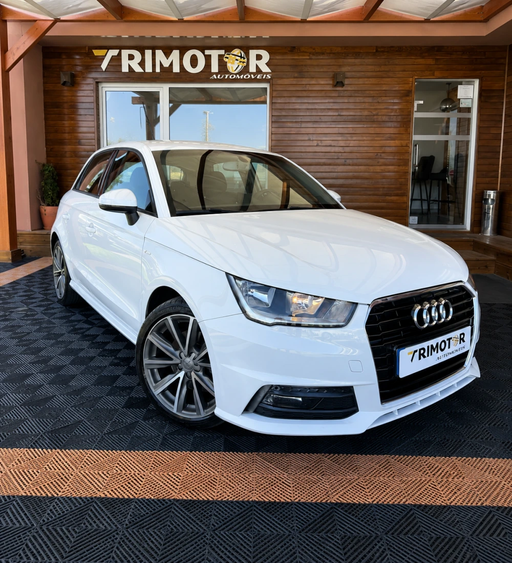 Audi A1 Sportback 1.6 TDI S-line 1