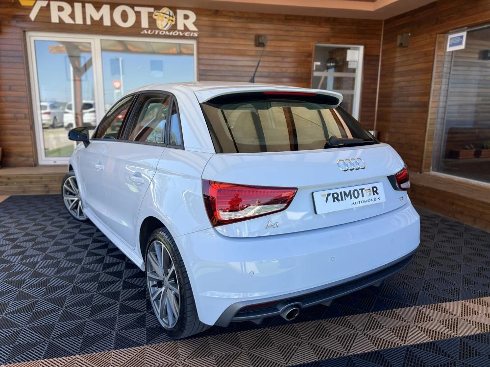 Audi A1 Sportback 1.6 TDI S-line 4