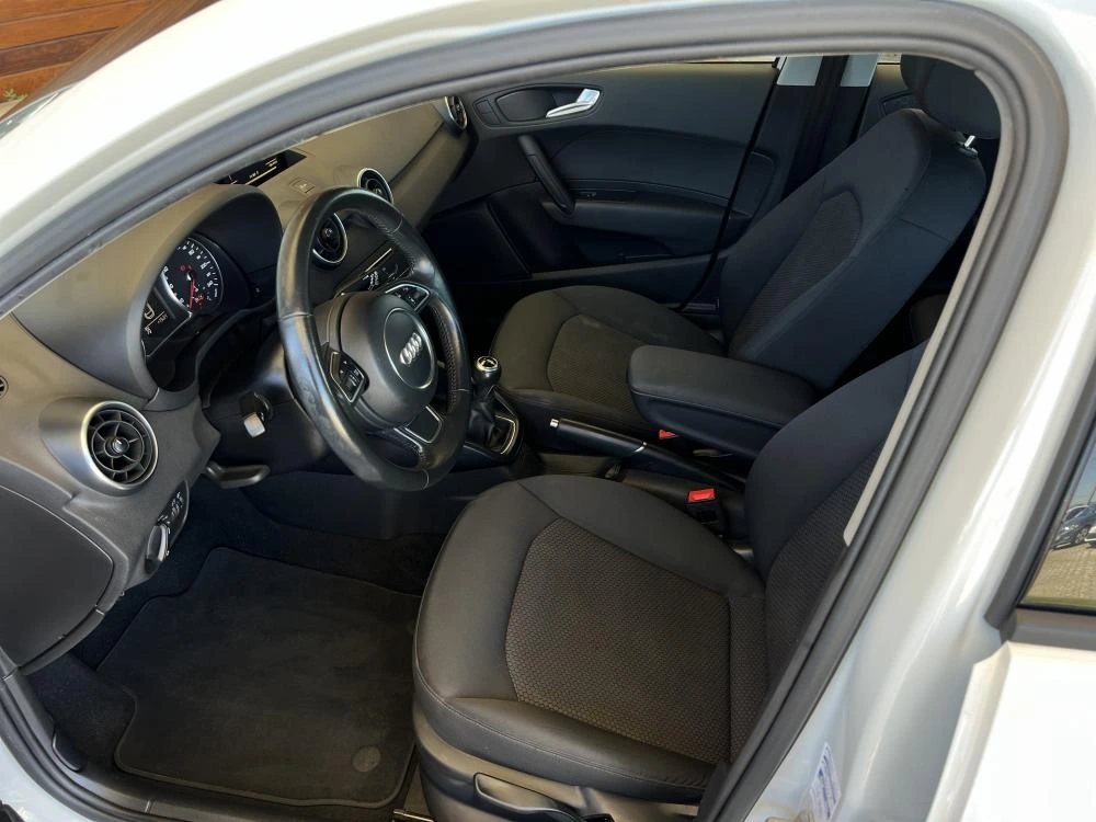 Audi A1 Sportback 1.6 TDI S-line 8