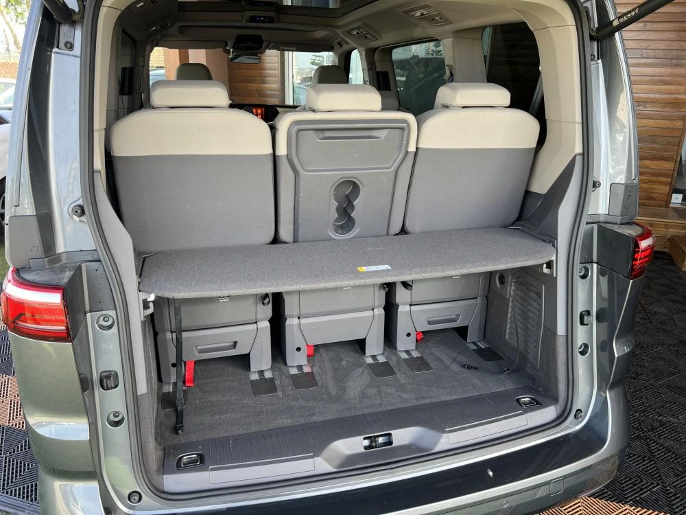 Volkswagen Multivan 1.4 TSI e-Hybrid Life DSG c/ IVA Dedutivel 12