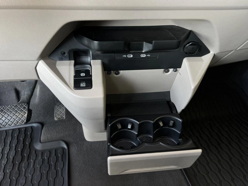Volkswagen Multivan 1.4 TSI e-Hybrid Life DSG c/ IVA Dedutivel 19