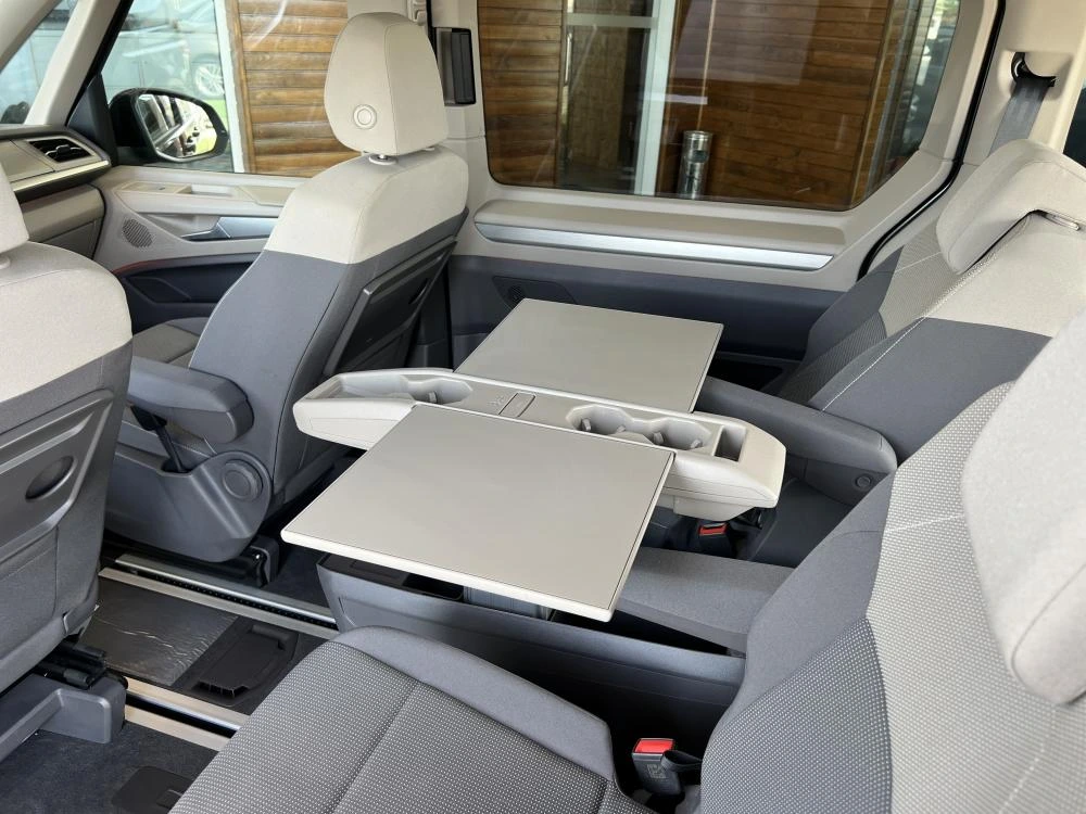 Volkswagen Multivan 1.4 TSI e-Hybrid Life DSG c/ IVA Dedutivel 22