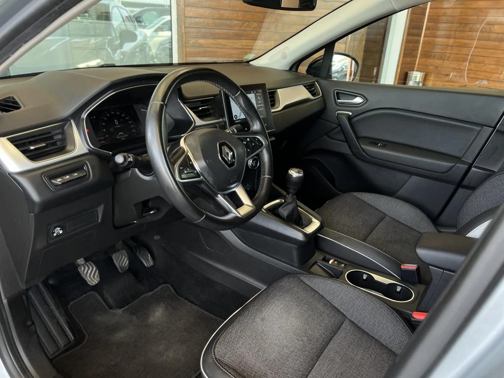 Renault Captur 1.0 TCe Techno Bi-Fuel 5