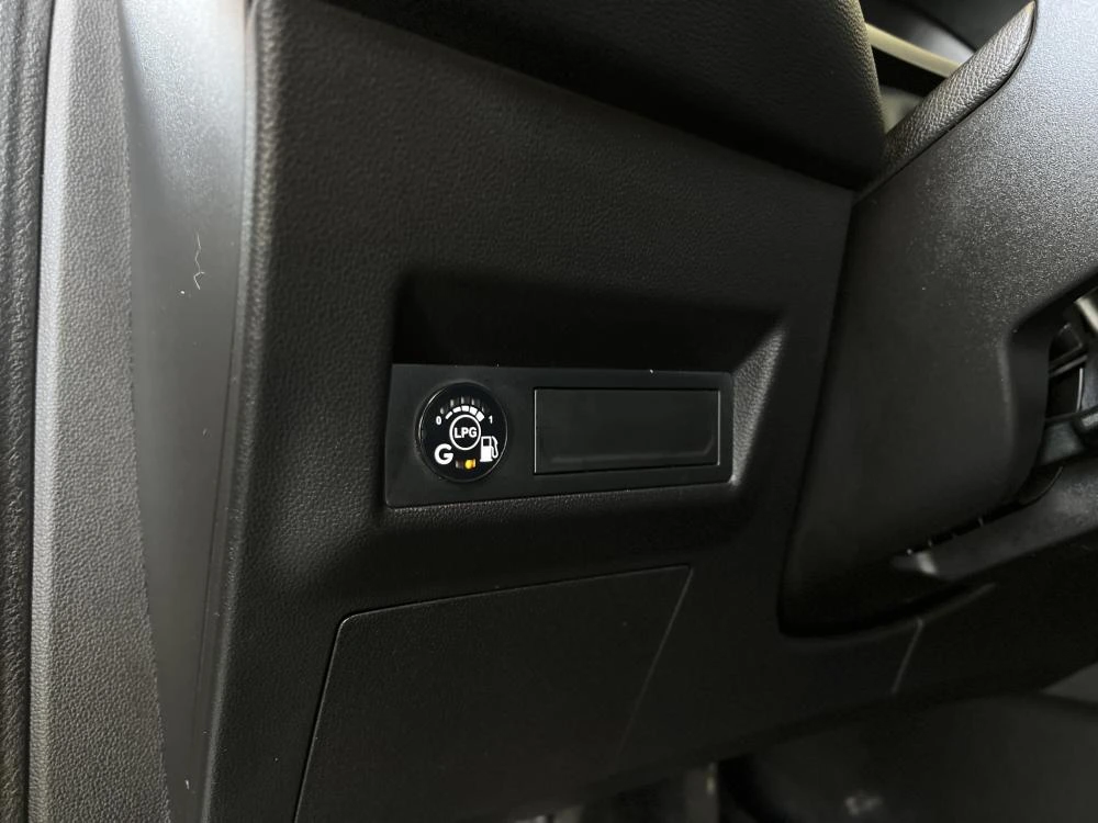 Renault Captur 1.0 TCe Techno Bi-Fuel 13