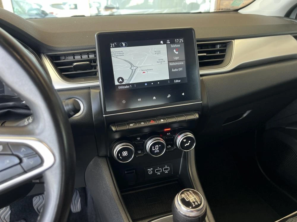 Renault Captur 1.0 TCe Techno Bi-Fuel 18