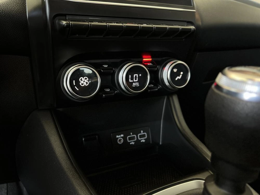 Renault Captur 1.0 TCe Techno Bi-Fuel 22