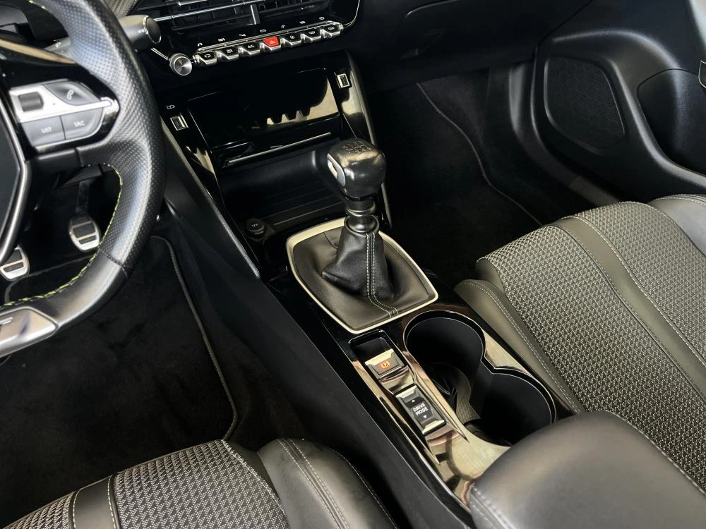 Peugeot 2008 1.5 BlueHDi GT 17