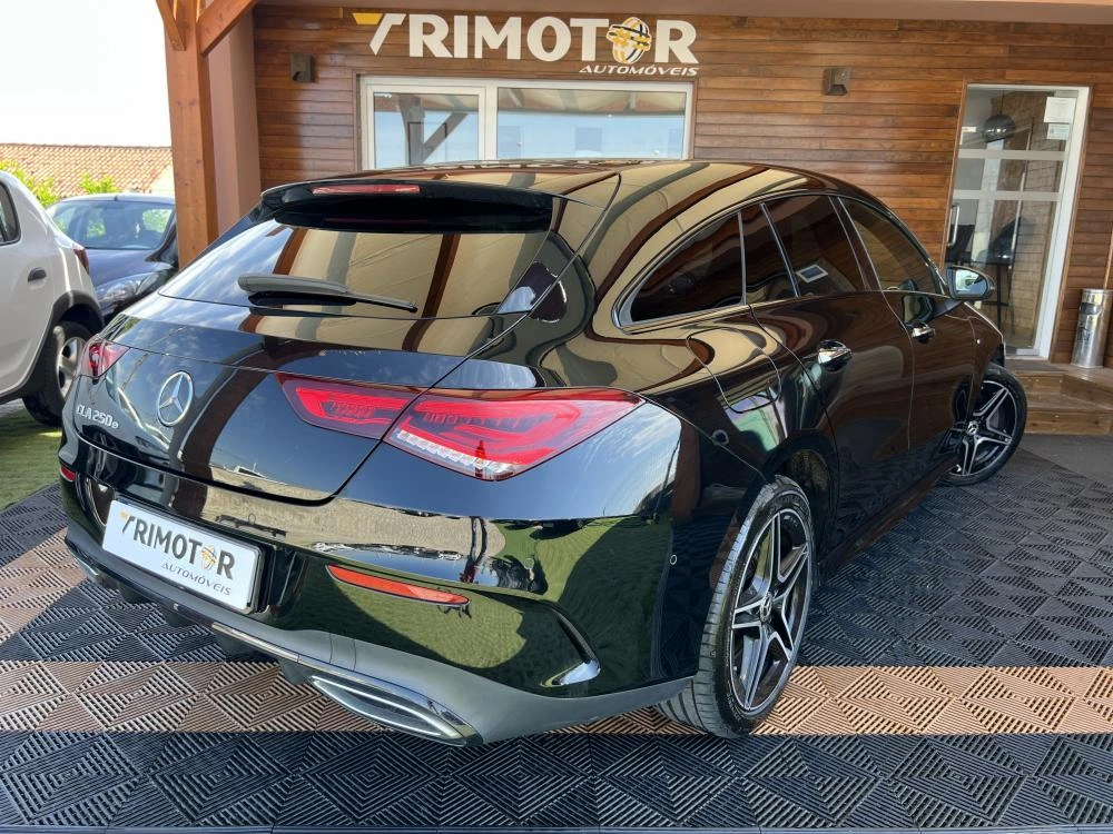 Mercedes-Benz CLA 250 e Shooting Brake AMG Line 3