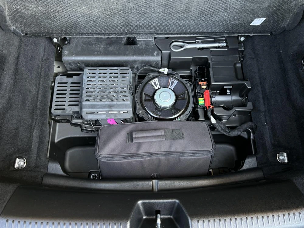 Mercedes-Benz CLA 250 e Shooting Brake AMG Line 16